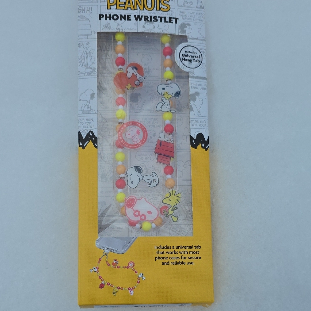 Peanuts Snoopy Beaded Phone Wristlet - NEW